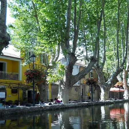 Logis De L'etang Hotell Cucuron